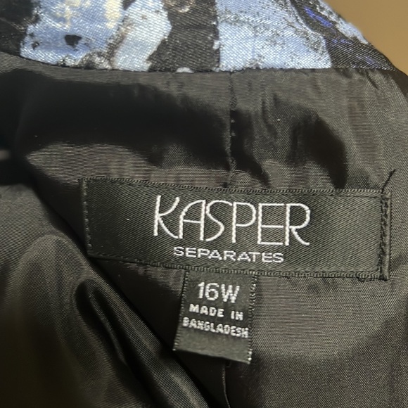 Kasper elegant jacket. Size 16W - Picture 13 of 14